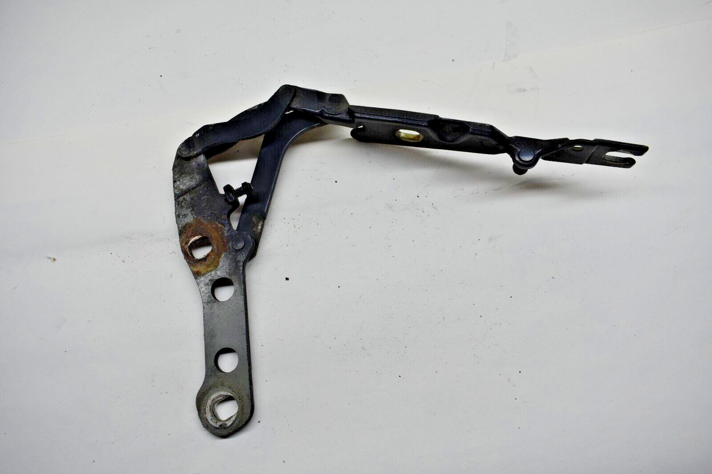 BMW 3 Series E46 Left Engine Hood Hinge 41617028577