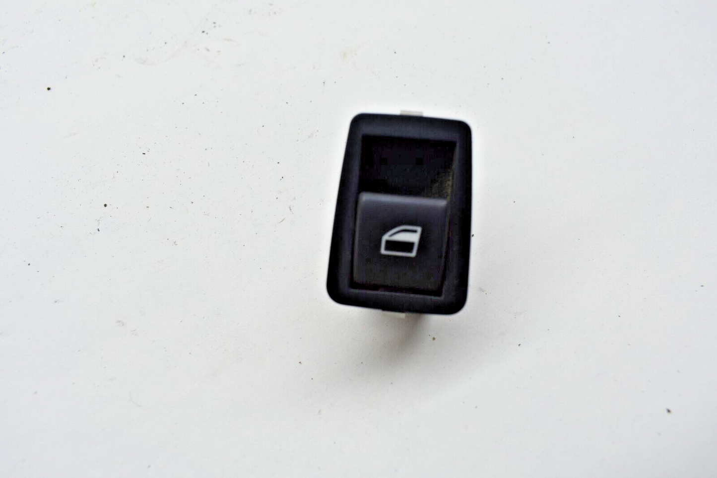 BMW 3 Series E46 Rear Power Window Button 61316902174