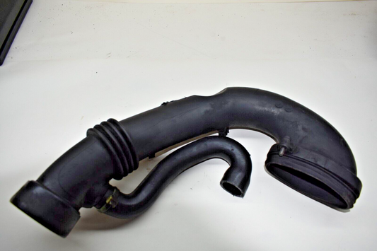 BMW 3 Series E46 330D Filtered Air Pipe Hose 13717786013