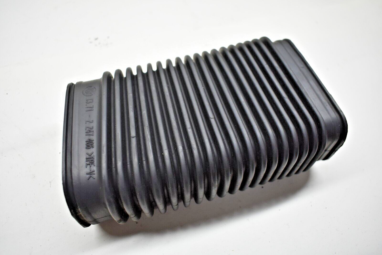 BMW 3 Series E46 Fresh Air Intake Hose 13712247406