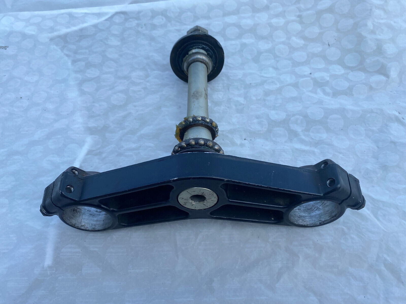 44037-1416 ZX6R 2000 Under fork holder, bridge 