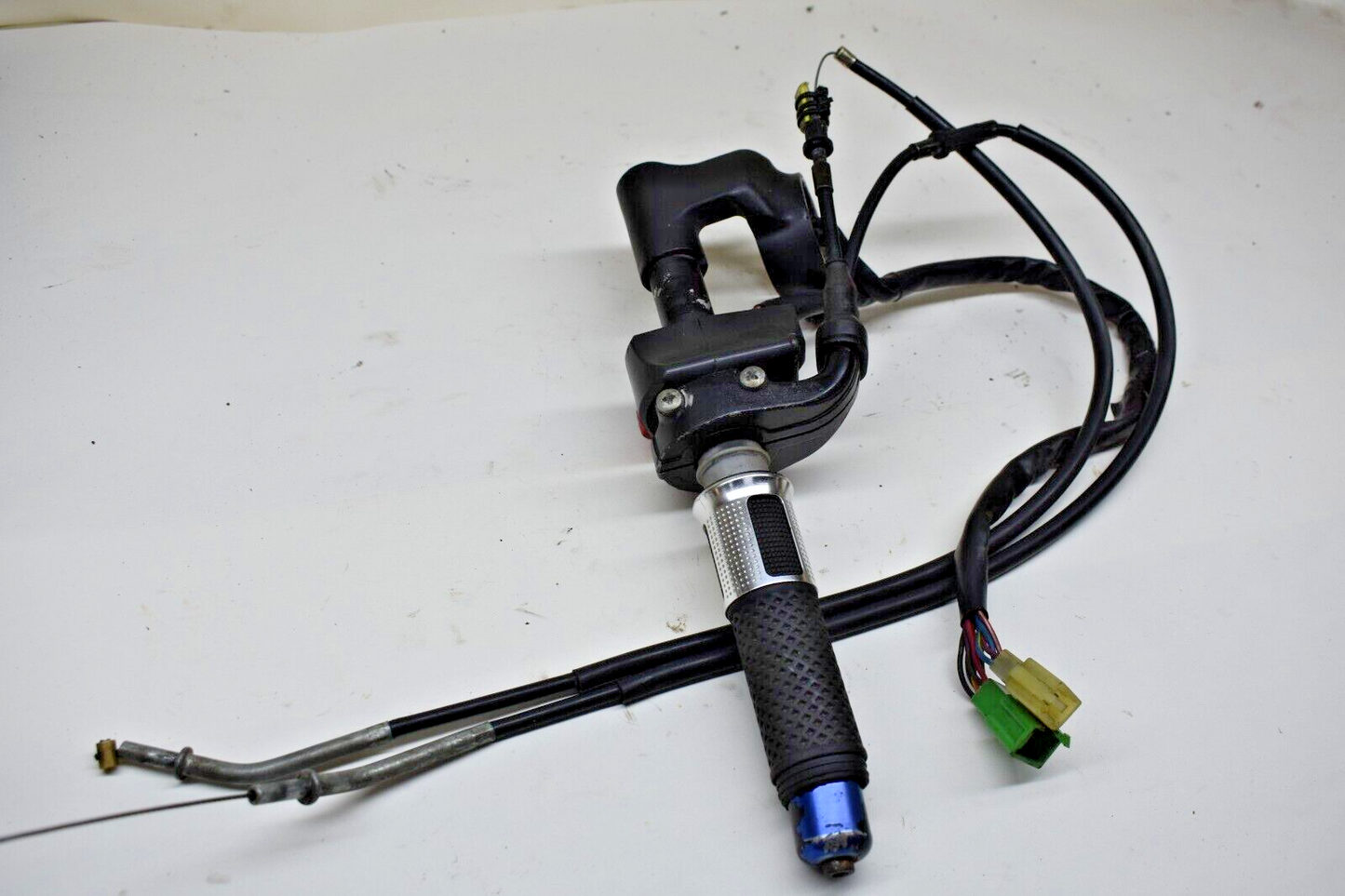 Kawasaki Ninja ZX6R Left Throttle cable with clip on, kill switch SET 460031523